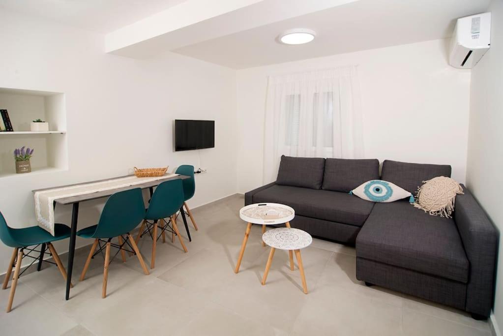 דירות Messíni G&K House Garden מראה חיצוני תמונה